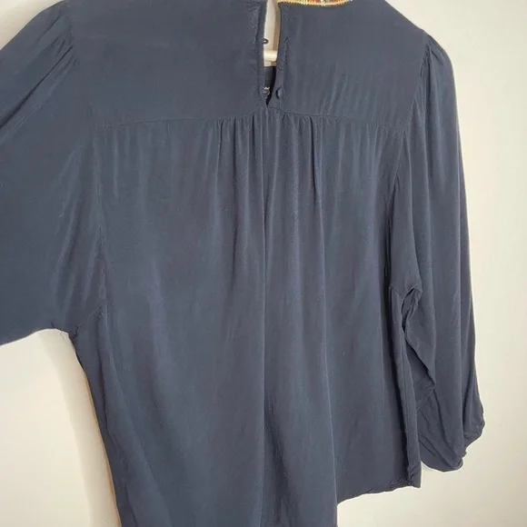 𝅺ANDRE'E by unit black long sleeve floral embroidered blouse - Picture 4 of 8